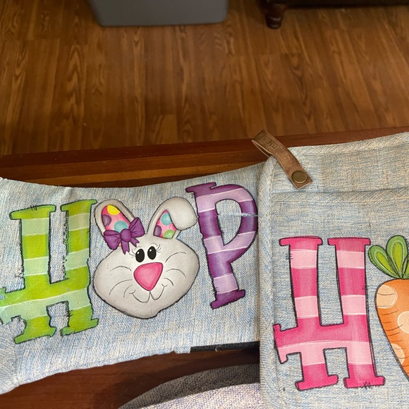 Kitchen oven mitts/pot holders. Hand crafted one of a kind! - Picture 2 of 8